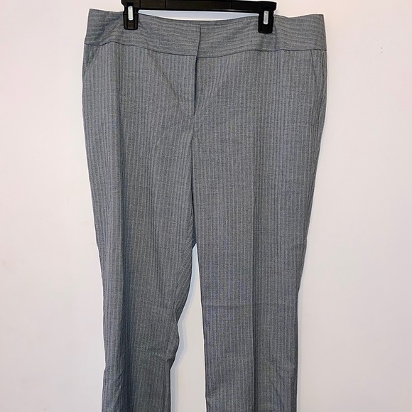 Ann Taylor Curvy Dress Pants - Picture 2 of 3